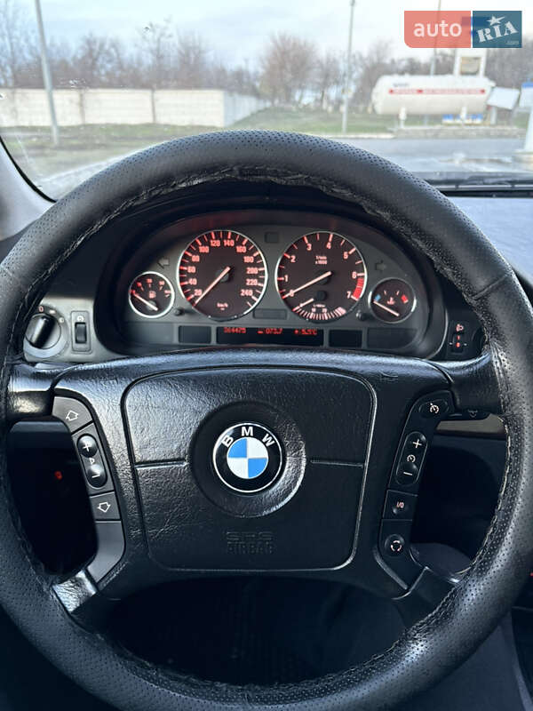 Седан BMW 5 Series 2001 в Дніпрі