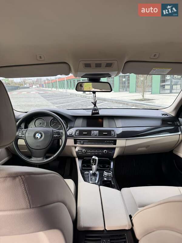 Седан BMW 5 Series 2012 в Ирпене