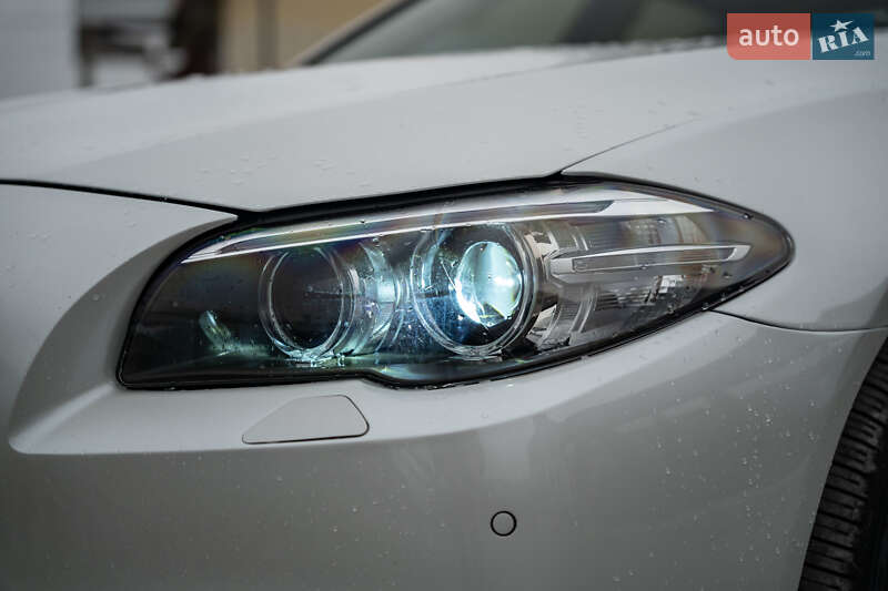 Седан BMW 5 Series 2014 в Черновцах