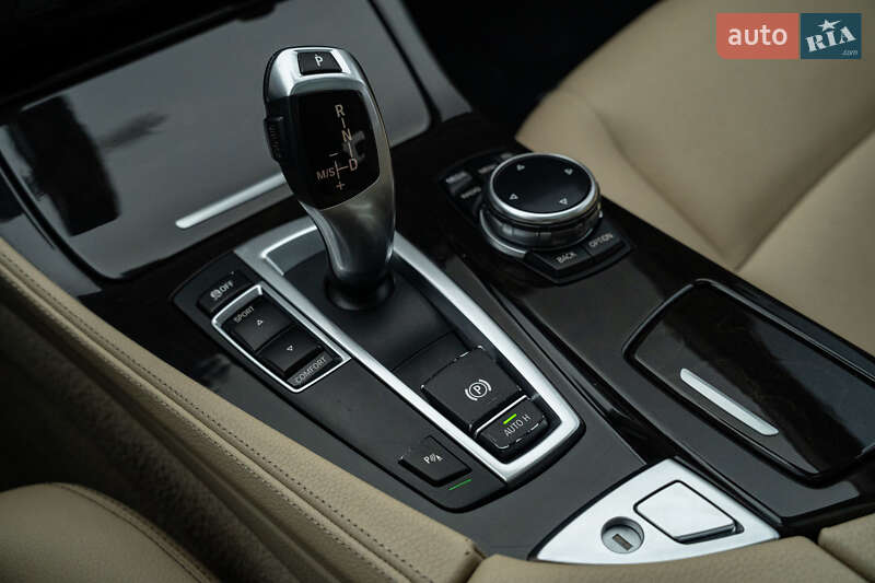 Седан BMW 5 Series 2014 в Черновцах