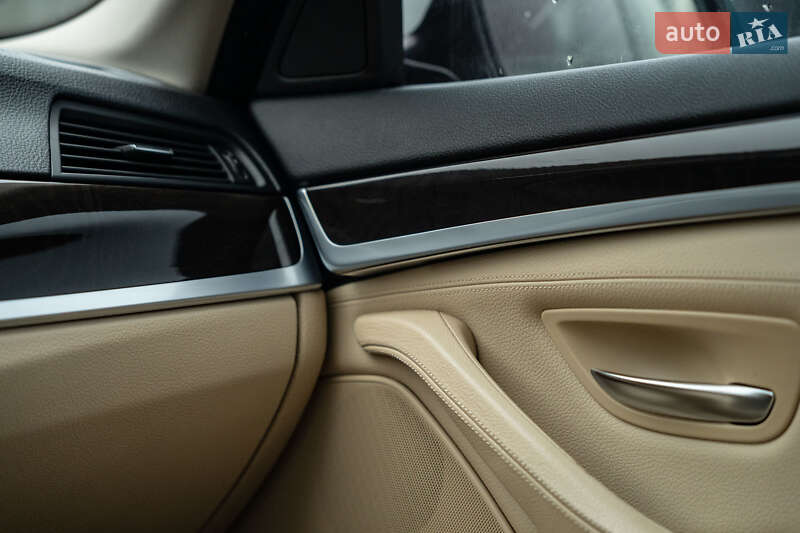 Седан BMW 5 Series 2014 в Черновцах