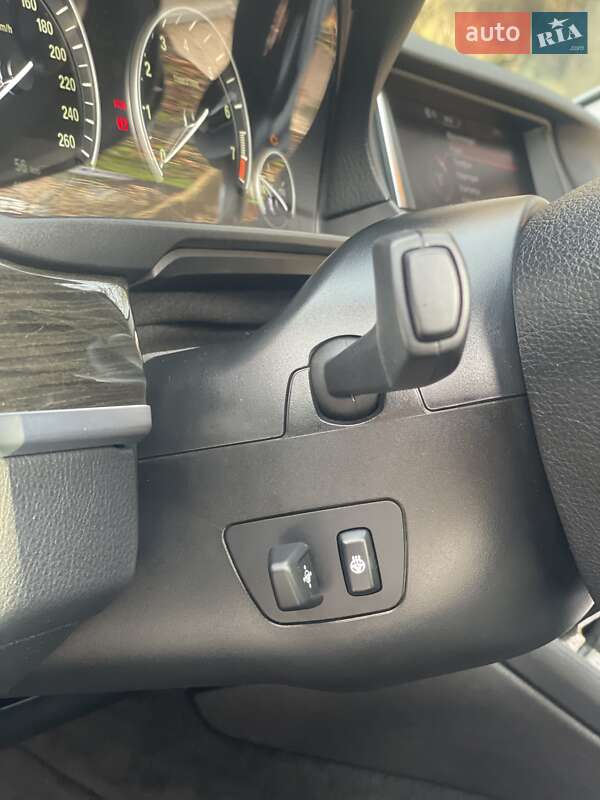 Седан BMW 5 Series 2015 в Києві