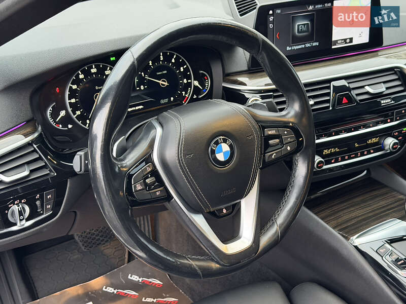 Седан BMW 5 Series 2017 в Ужгороді