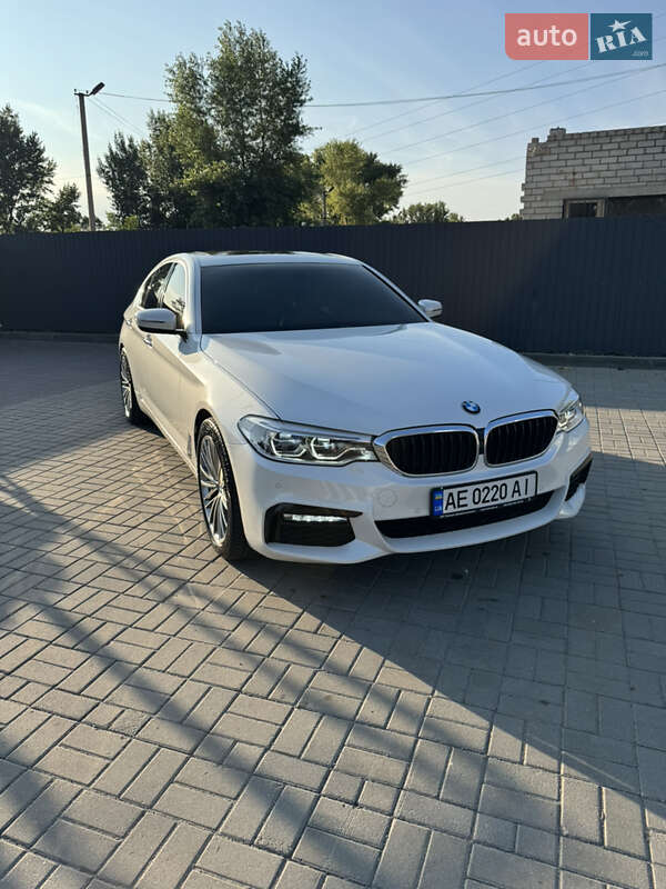 Седан BMW 5 Series 2017 в Днепре