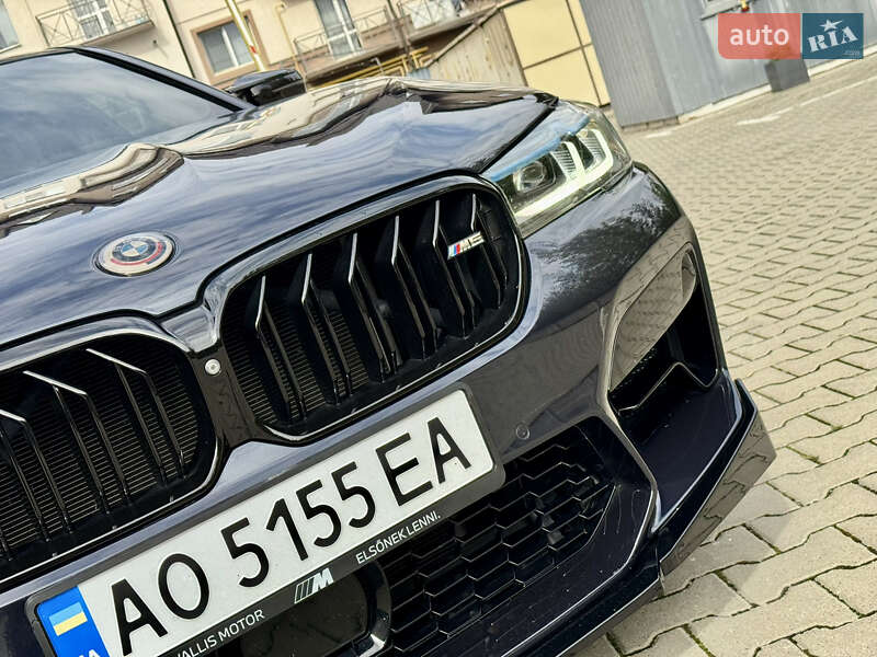 Седан BMW 5 Series 2017 в Ужгороде