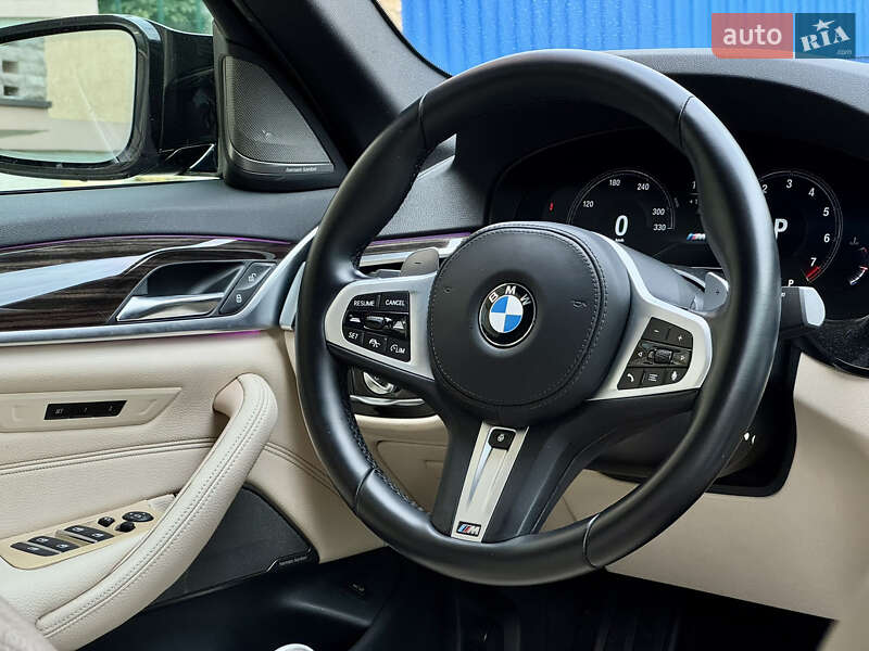 Седан BMW 5 Series 2017 в Ужгороде