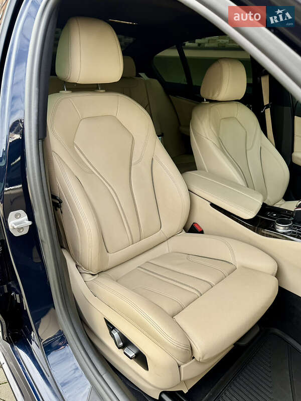 Седан BMW 5 Series 2017 в Ужгороде