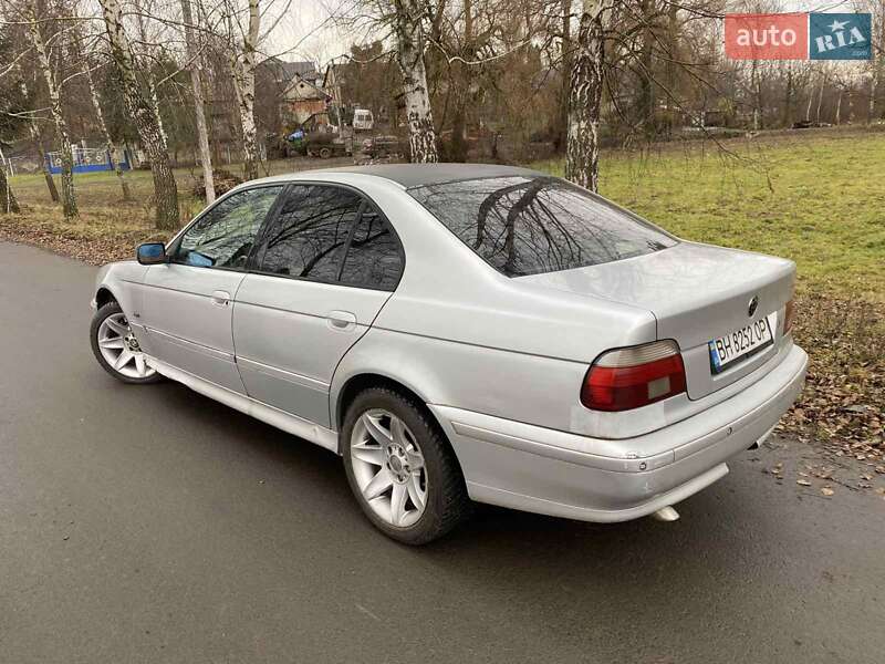 Седан BMW 5 Series 2000 в Рівному