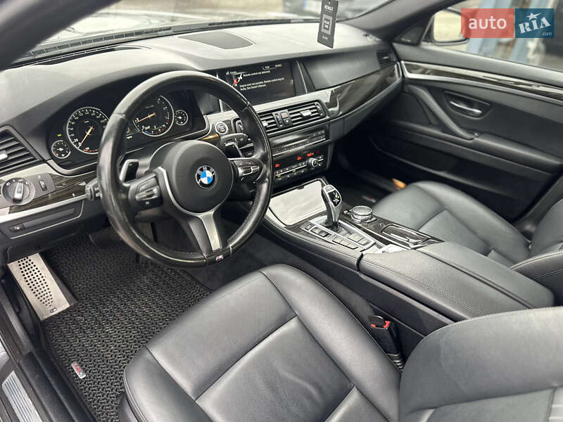 Седан BMW 5 Series 2015 в Ровно