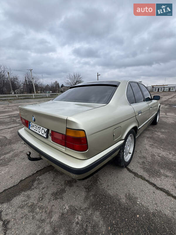 Седан BMW 5 Series 1988 в Попельне фото 5 Седан BMW 5 Series 1988 в Попельне