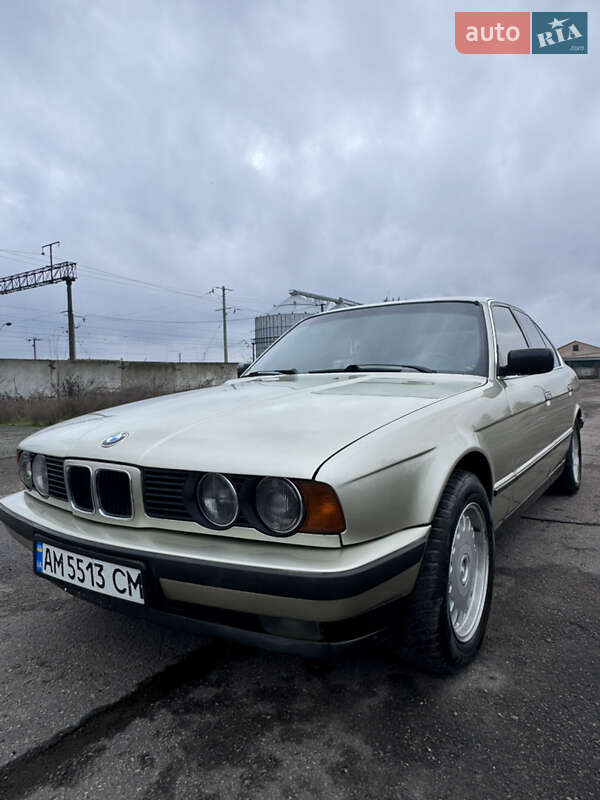 Седан BMW 5 Series 1988 в Попельне фото 10 Седан BMW 5 Series 1988 в Попельне