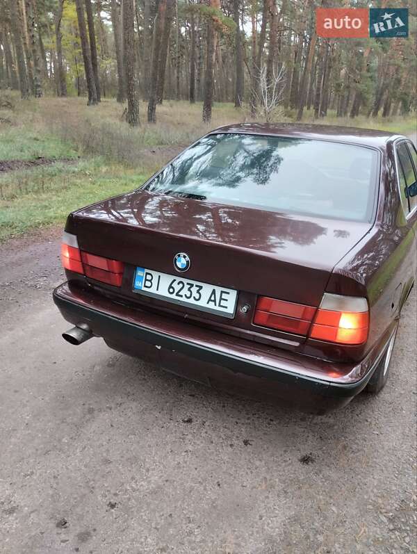 Седан BMW 5 Series 1990 в Краснокутске