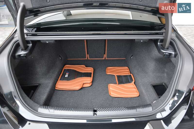 Седан BMW 5 Series 2024 в Києві фото 9 Седан BMW 5 Series 2024 в Києві