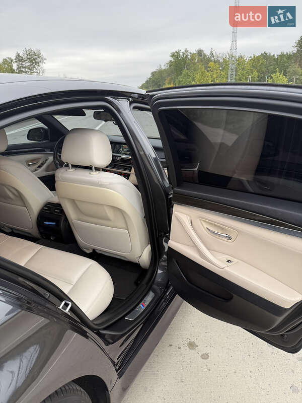 Седан BMW 5 Series 2013 в Киеве