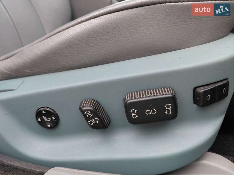 Седан BMW 5 Series 2000 в Волочиске