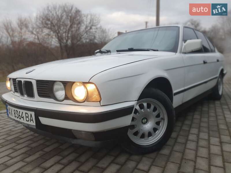 Седан BMW 5 Series 1988 в Ивано-Франковске