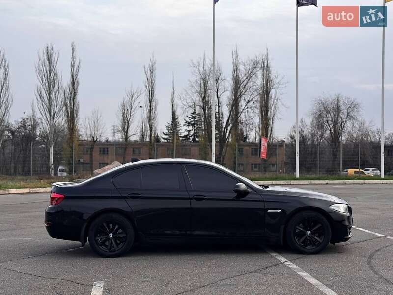 Седан BMW 5 Series 2016 в Кривом Роге