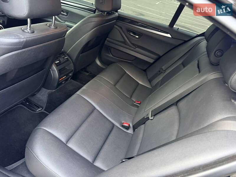 Седан BMW 5 Series 2016 в Кривом Роге