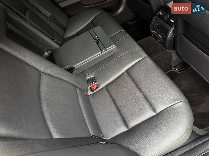 Седан BMW 5 Series 2016 в Кривом Роге