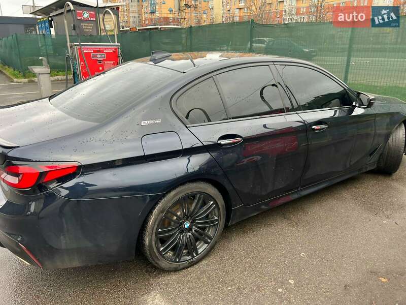 Седан BMW 5 Series 2017 в Киеве