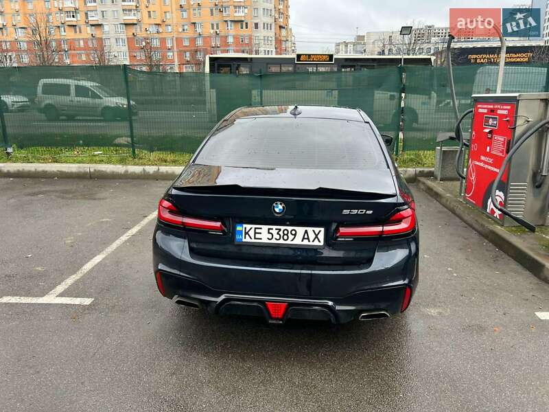 Седан BMW 5 Series 2017 в Киеве