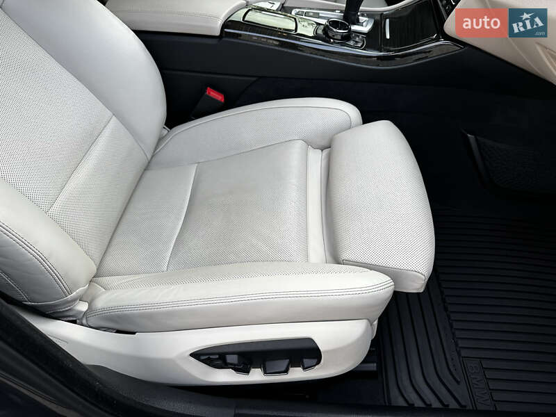 Седан BMW 5 Series 2016 в Одесі