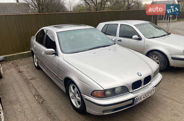 Седан BMW 5 Series 2000 в Хотині