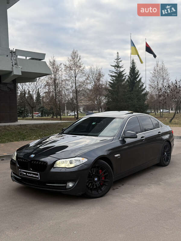 Седан BMW 5 Series 2012 в Сумах
