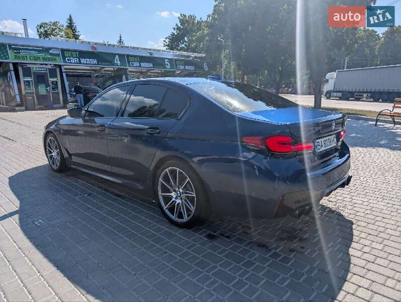 Седан BMW 5 Series 2017 в Кропивницком фото 6 Седан BMW 5 Series 2017 в Кропивницком