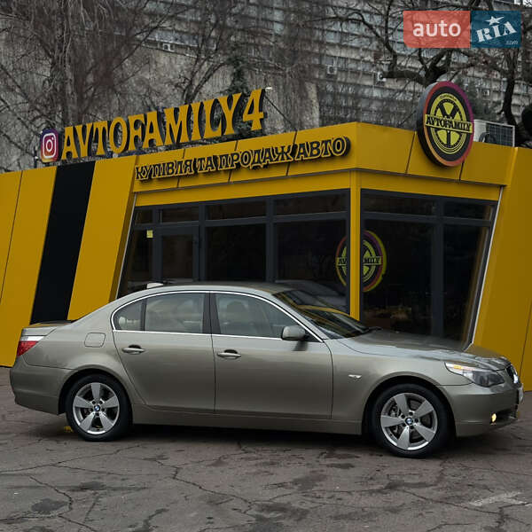 Седан BMW 5 Series 2005 в Киеве