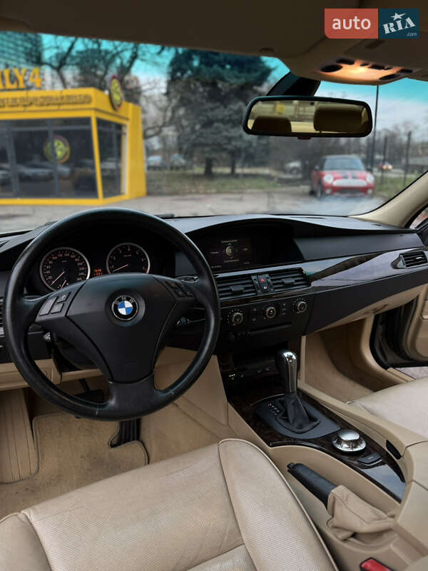 Седан BMW 5 Series 2005 в Киеве