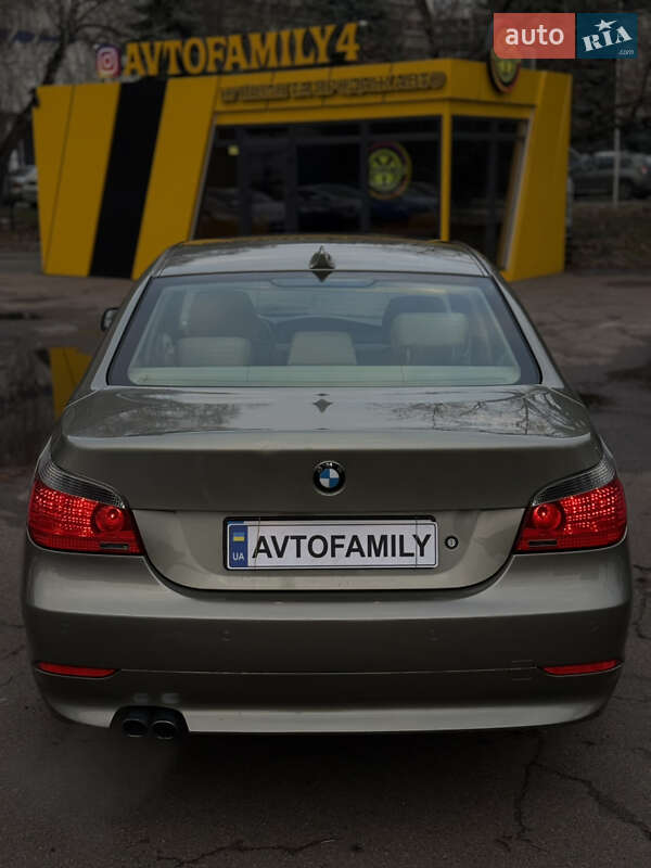 Седан BMW 5 Series 2005 в Киеве