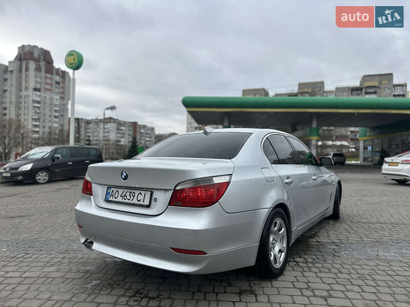 Седан BMW 5 Series 2004 в Львове