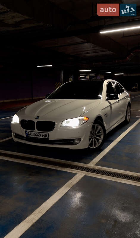 BMW 5 Series 2011