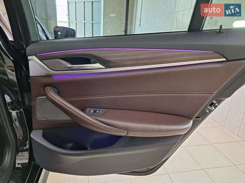 Седан BMW 5 Series 2017 в Николаеве