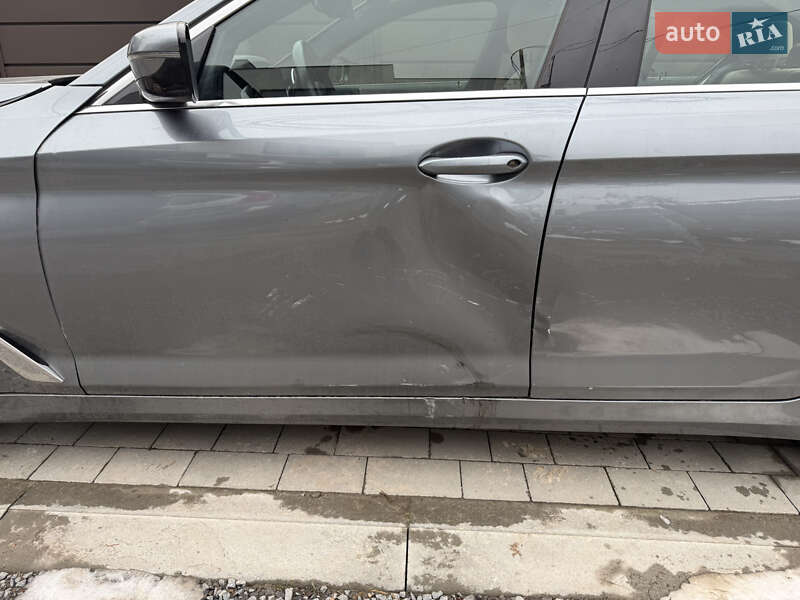 Седан BMW 5 Series 2018 в Львове