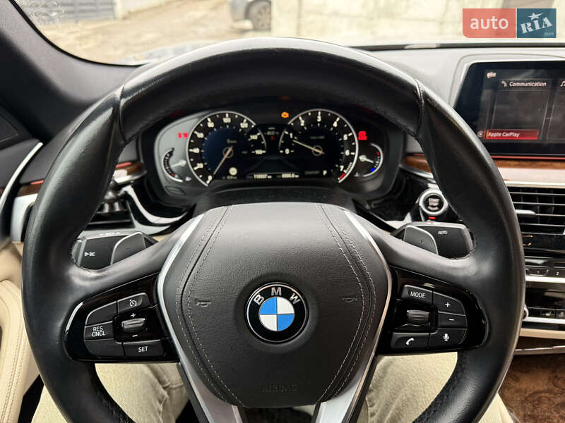 Седан BMW 5 Series 2018 в Львове