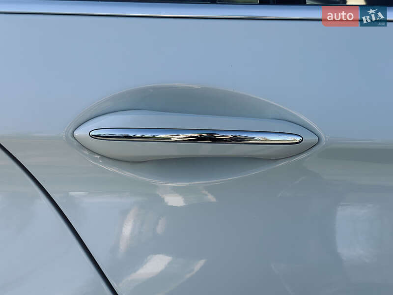 Седан BMW 5 Series 2012 в Кременчуге