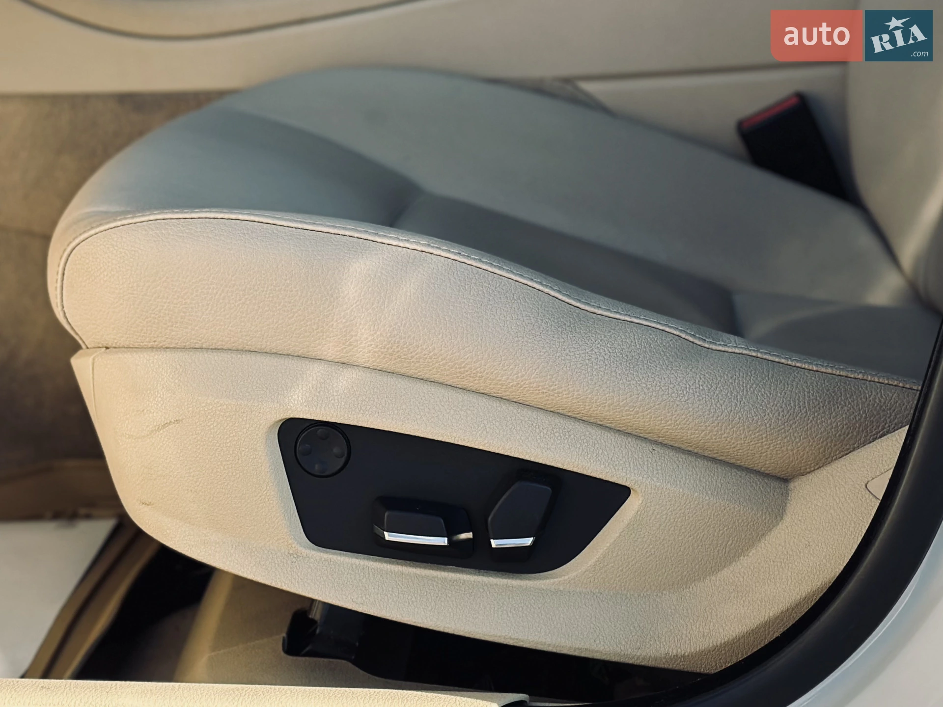 2012 BMW 5er - мініатюра 24