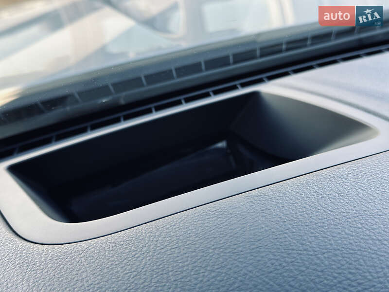 Седан BMW 5 Series 2012 в Кременчуге