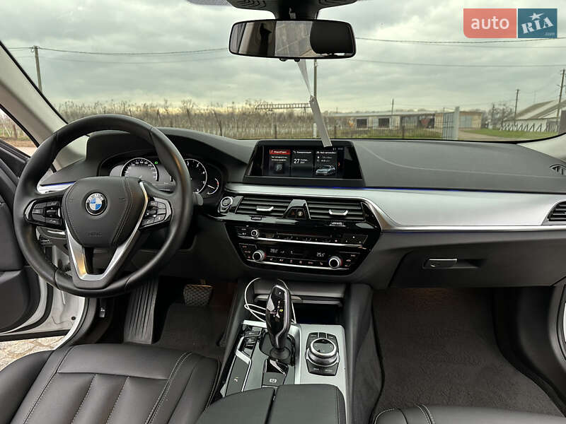 Седан BMW 5 Series 2017 в Александрие