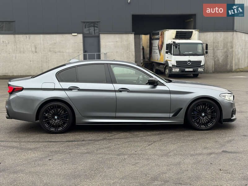 Седан BMW 5 Series 2017 в Киеве