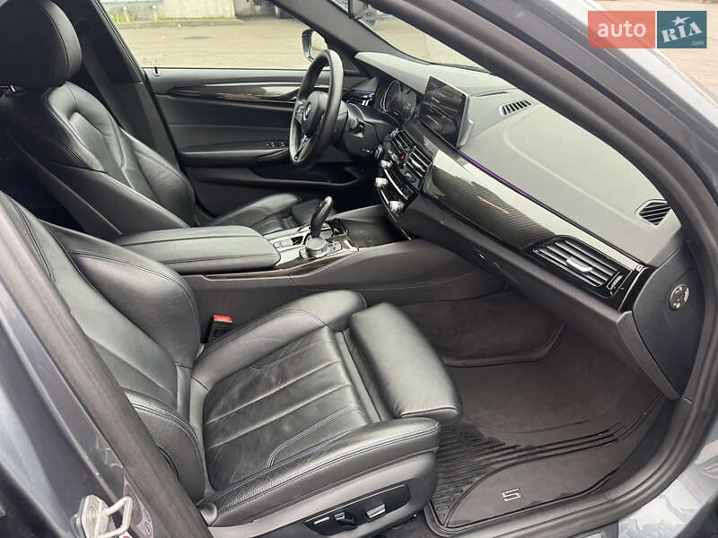 Седан BMW 5 Series 2017 в Киеве