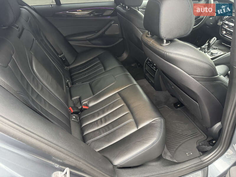Седан BMW 5 Series 2017 в Киеве