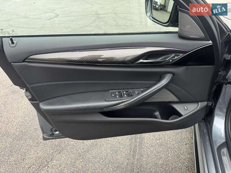 Седан BMW 5 Series 2017 в Киеве