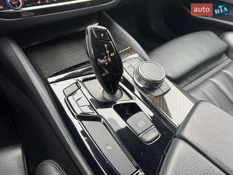 Седан BMW 5 Series 2017 в Киеве