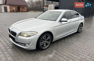 Седан BMW 5 Series 2011 в Шацке