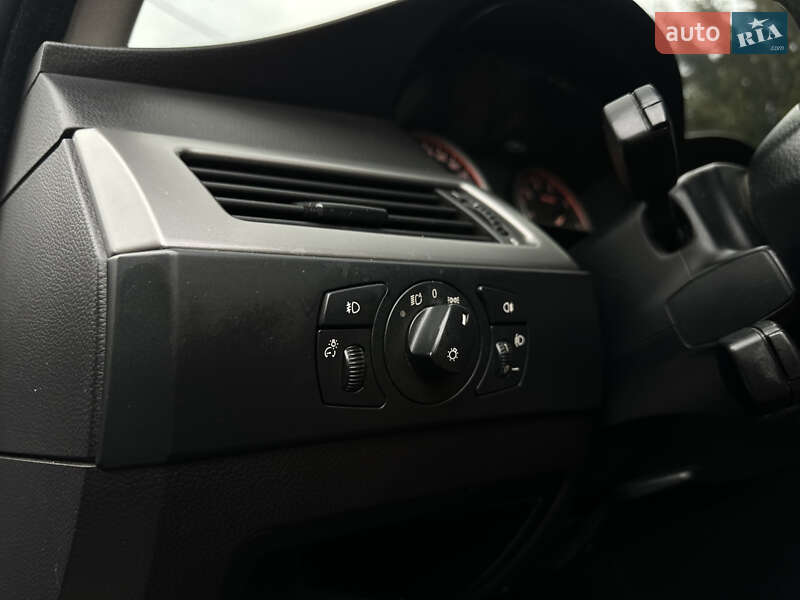 Седан BMW 5 Series 2003 в Ровно