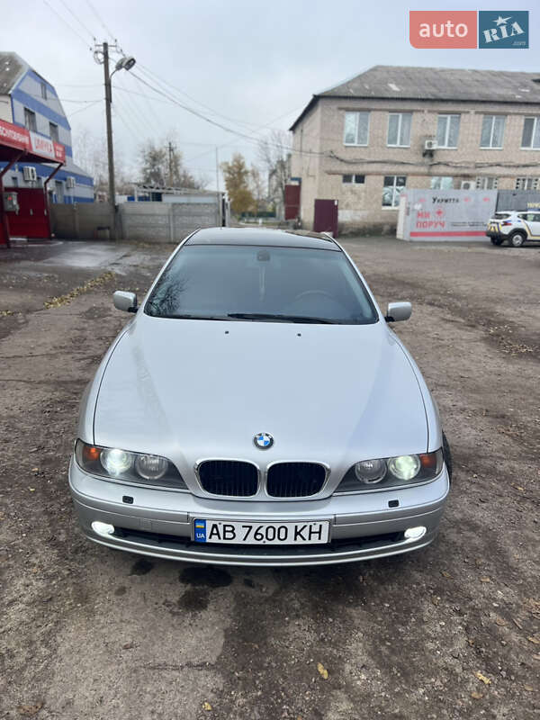 Седан BMW 5 Series 2001 в Херсоне