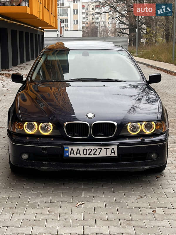 BMW 5 Series 2001